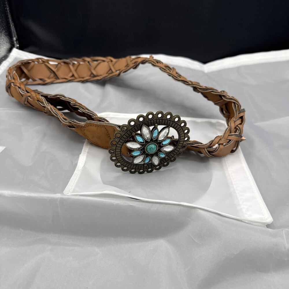 Women’s Braided Belt With A. decorative And Antique Brass Buckle Size 32